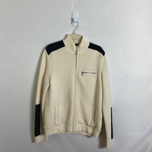 International concept sweater